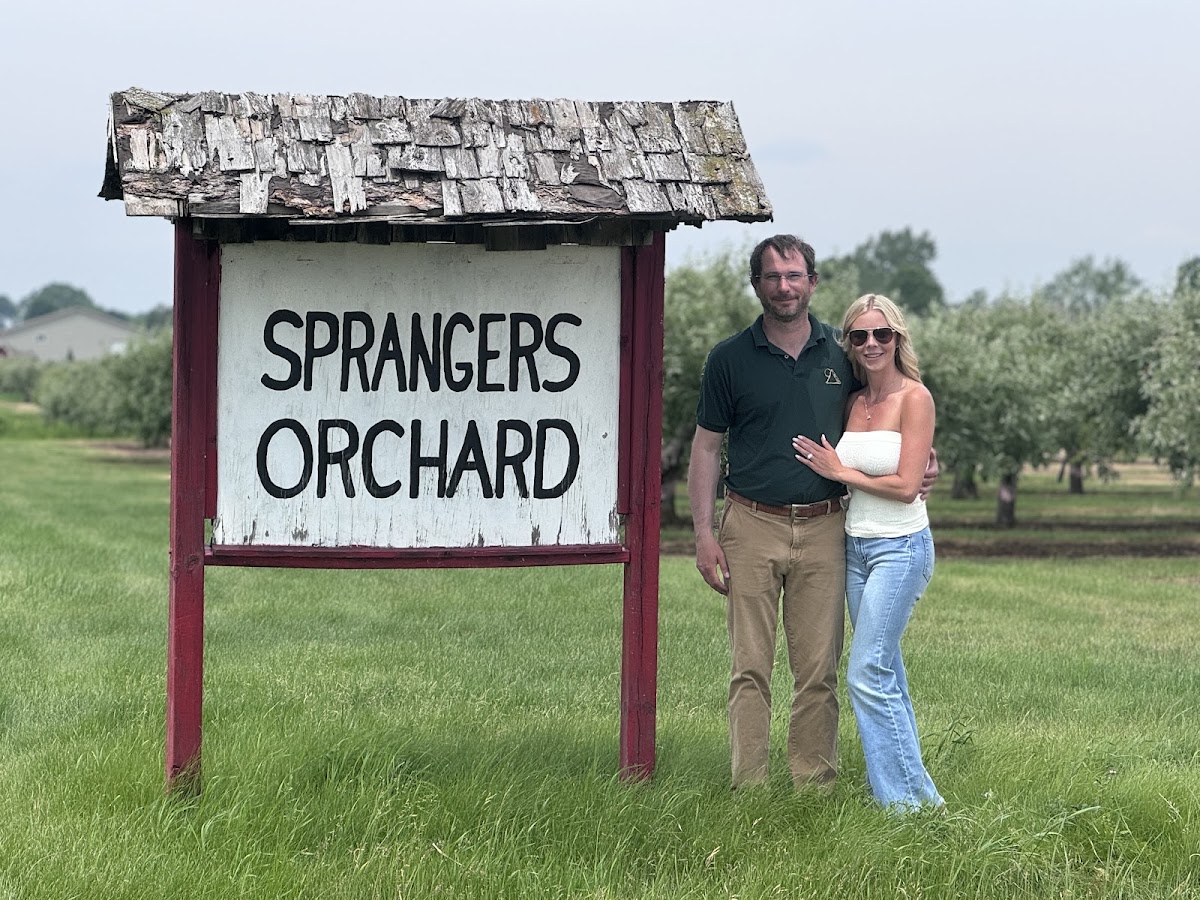 Sprangers Orchard apple orchard in Town of Buchanan, Wisconsin