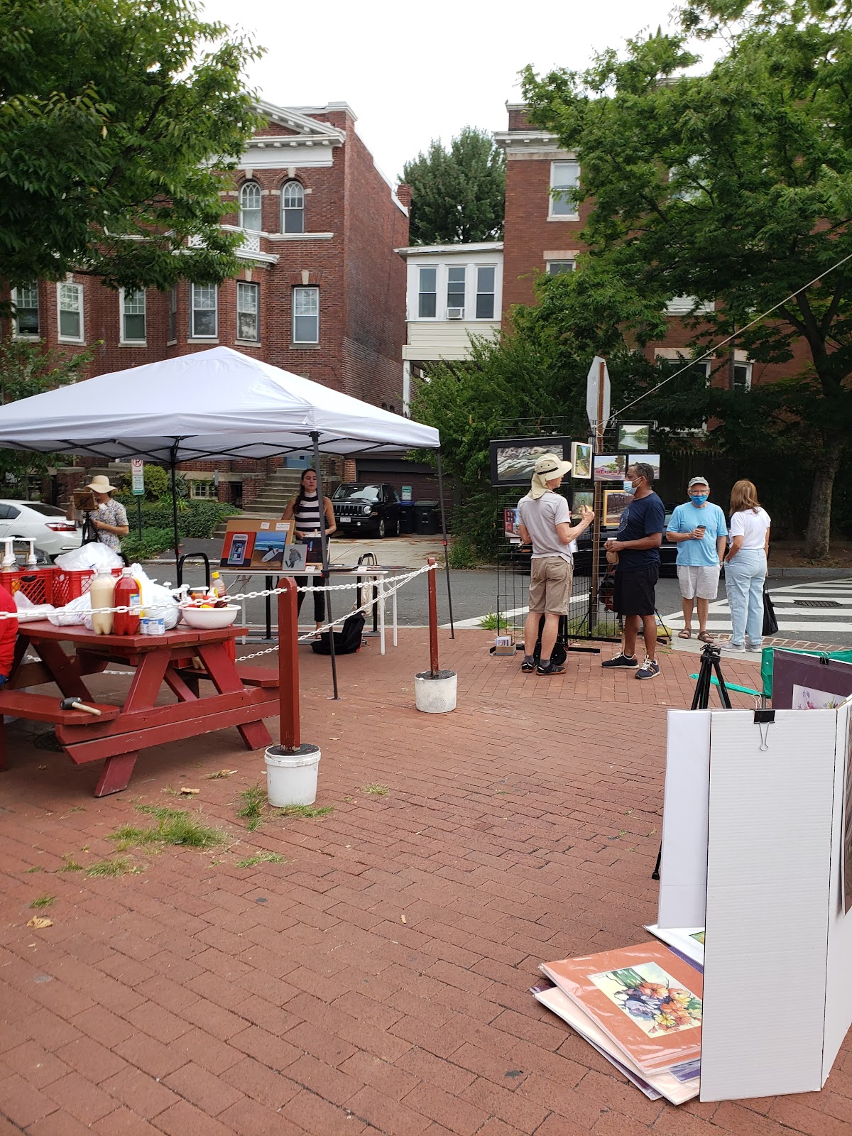 Mount Pleasant Farmers' Market apple orchard in Washington, District of Columbia