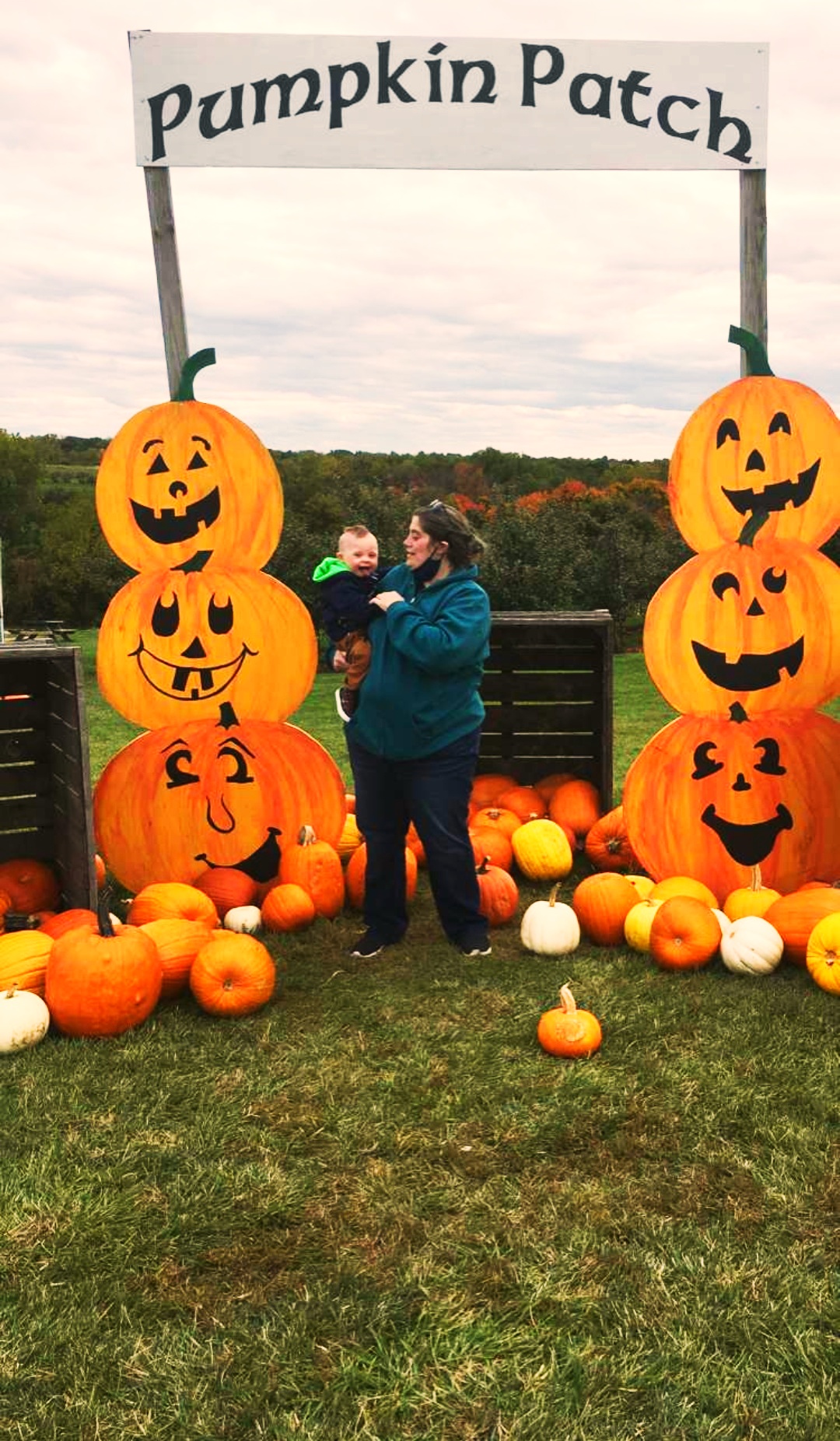 Shihata's Orchard apple orchard in Prairie Du Chien, Wisconsin