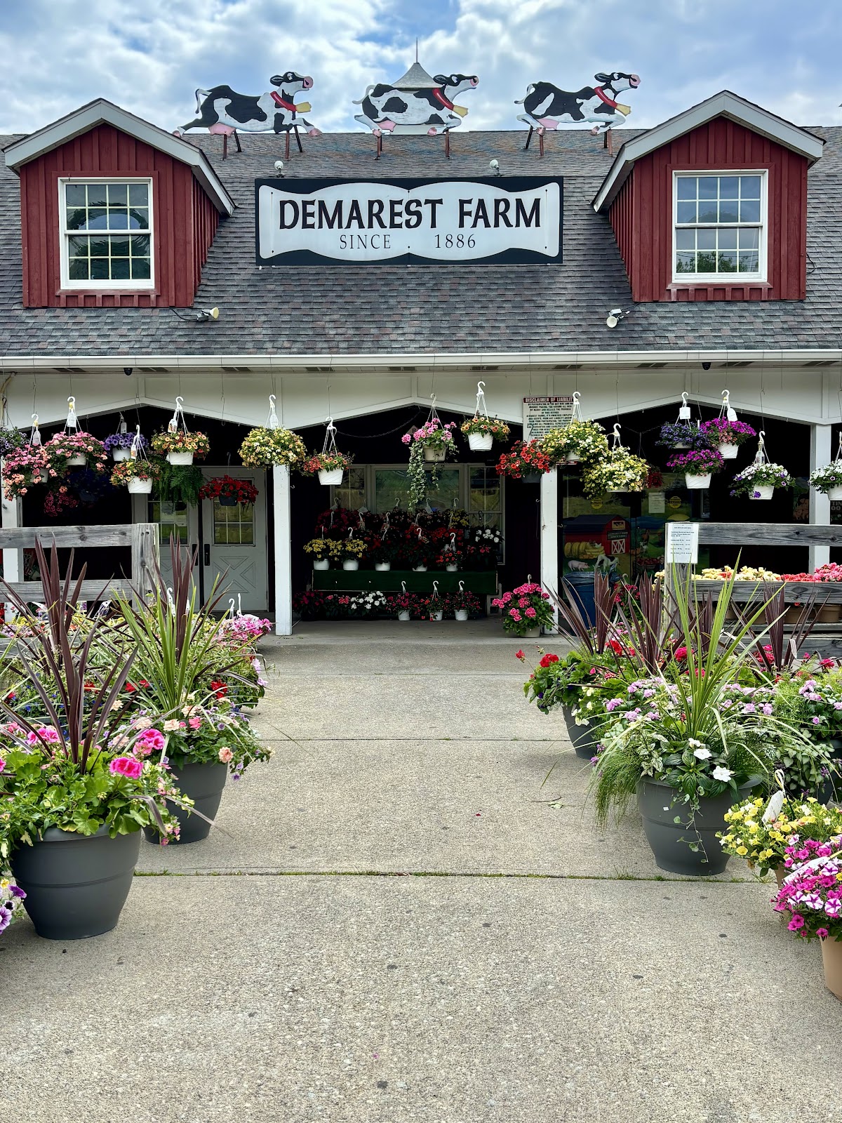 Demarest Farms apple orchard in Hillsdale, New Jersey