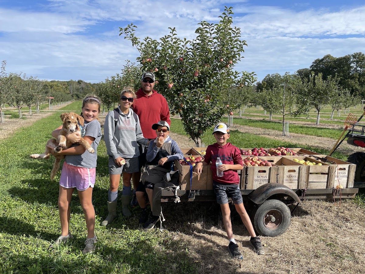 Honey Creek Orchard apple orchard in Cedarburg, Wisconsin