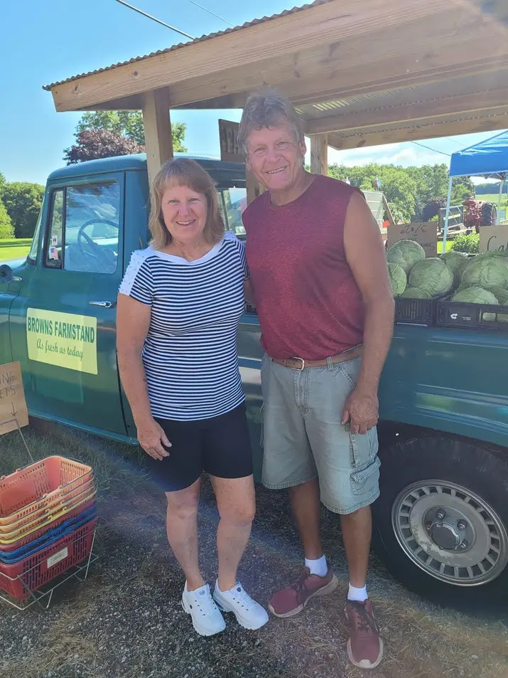 Browns Fresh Produce apple orchard in Bloomington, Illinois