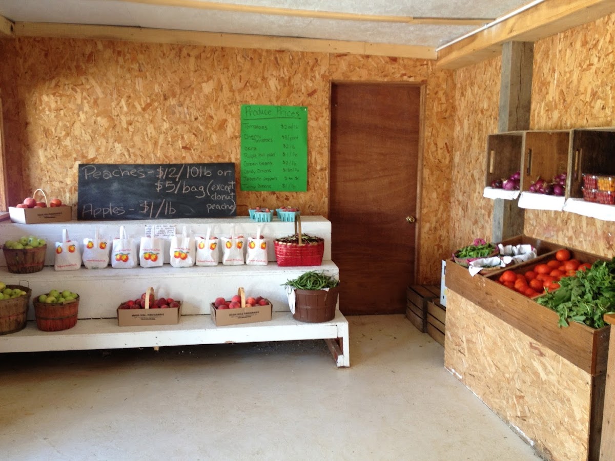 High Hill Orchard apple orchard in Henderson, Kentucky
