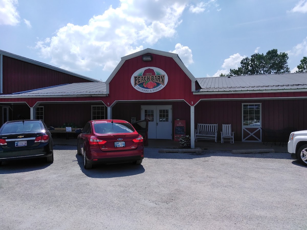Hunts Peach Orchard apple orchard in Byars, Oklahoma