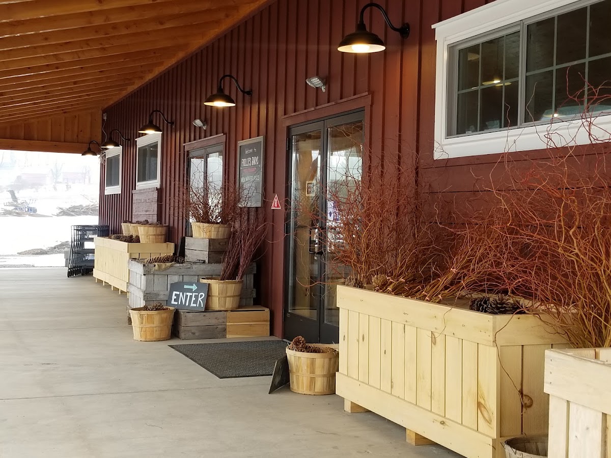 Phillips Farms apple orchard in Milford, New Jersey