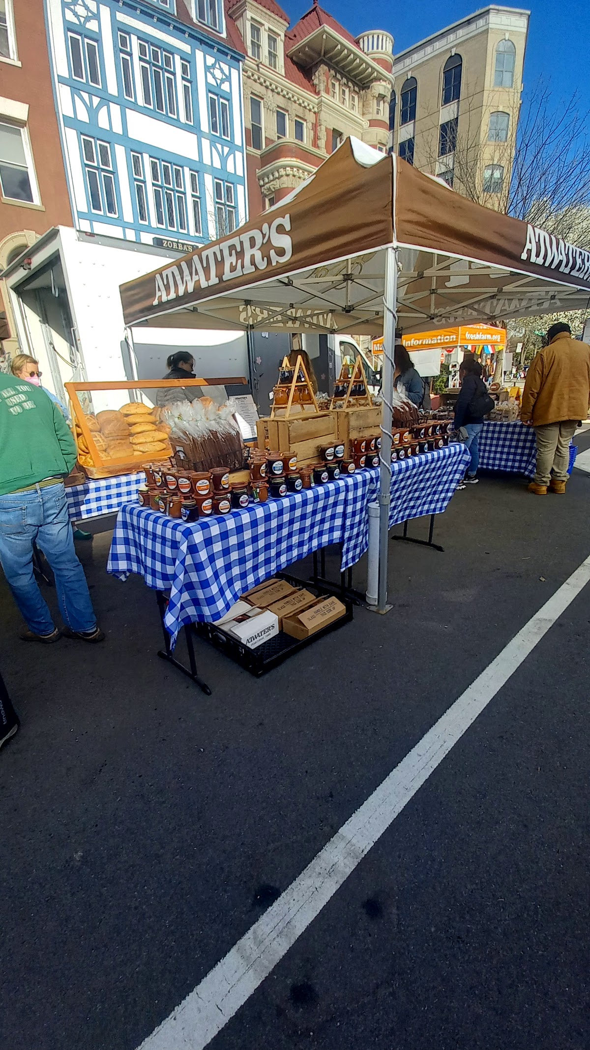 Freshfarm Market apple orchard in Washington, District of Columbia