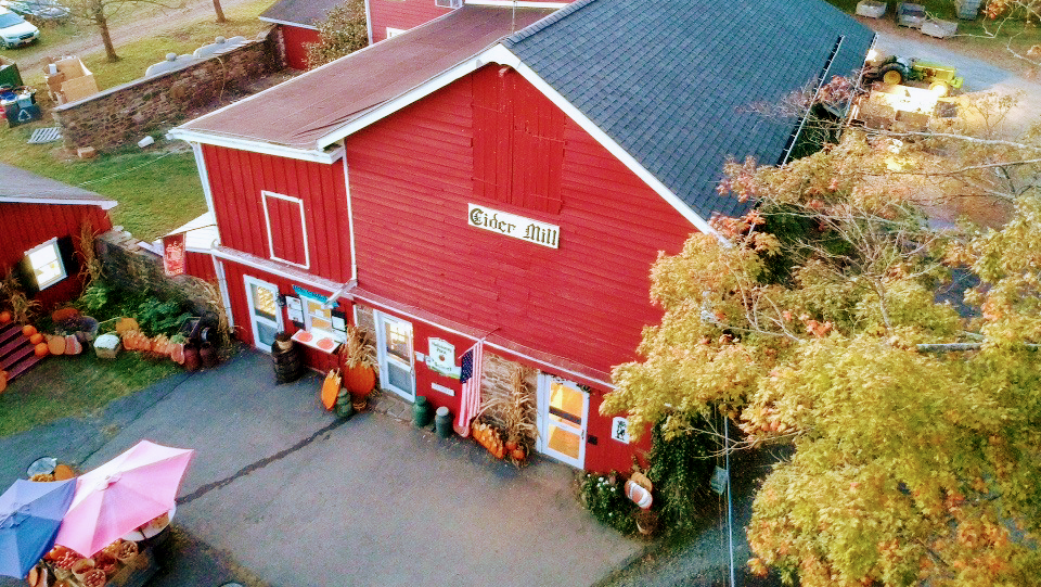 Hacklebarney Farm Cider Mill apple orchard in Chester Township, New Jersey