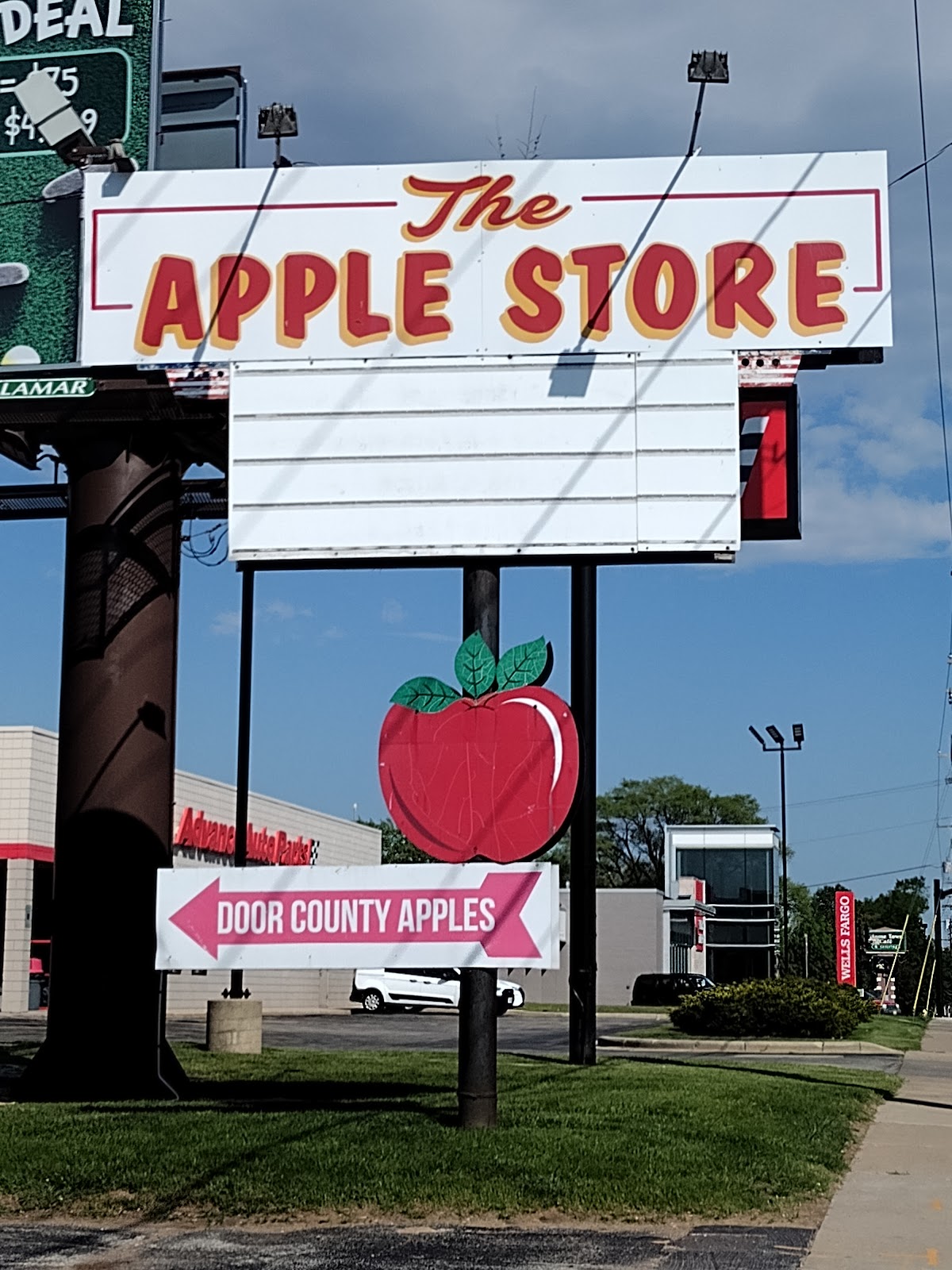 Apple Store apple orchard in Green Bay, Wisconsin