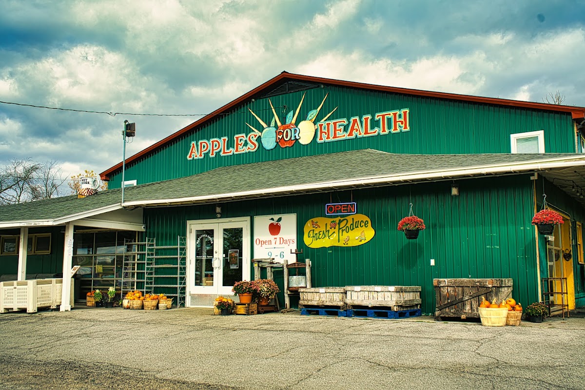 Saratoga Apple, Inc. apple orchard in Schuylerville, New York