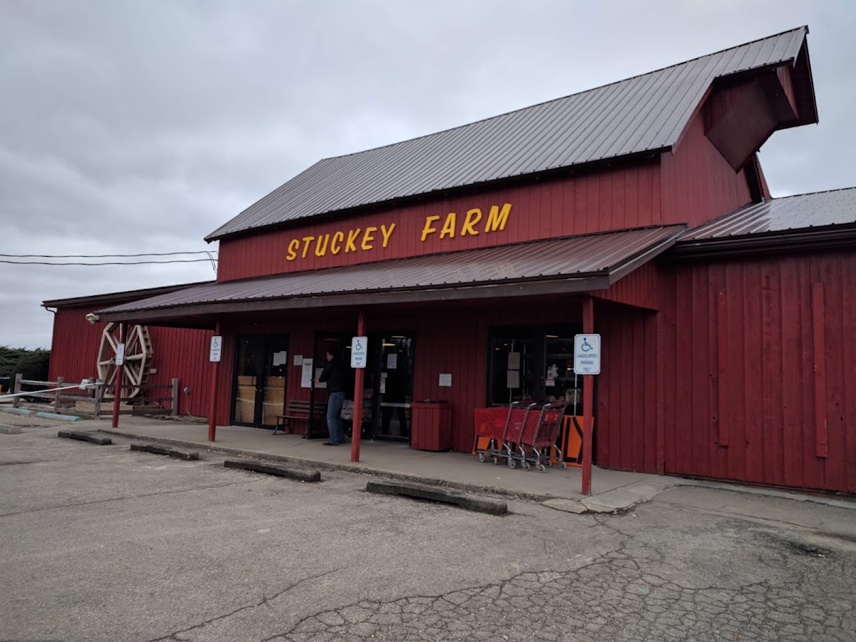 Stuckey Farm Orchard and Cider Mill apple orchard in Sheridan, Indiana
