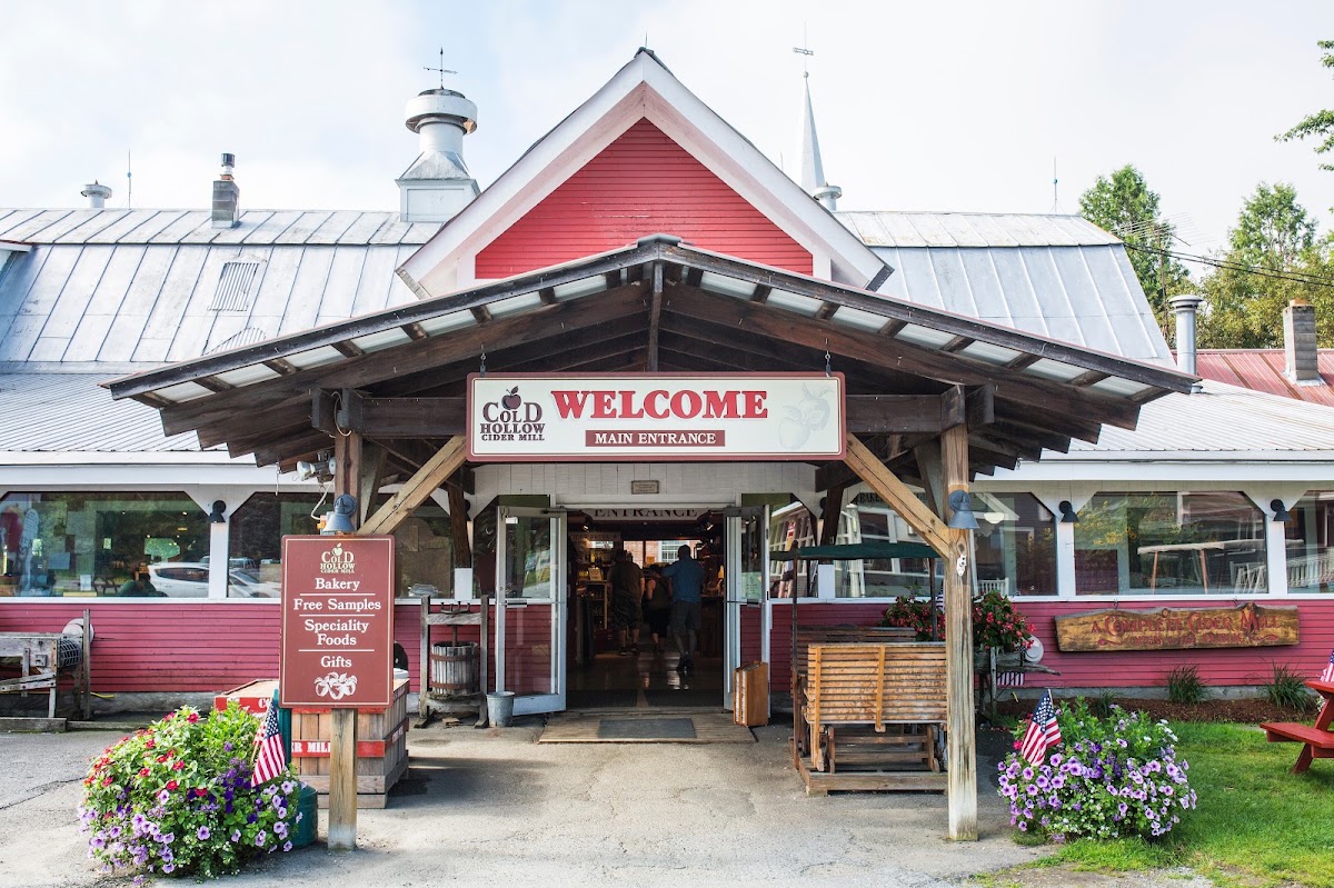 Cold Hollow Cider Mill apple orchard in Waterbury Center, Vermont