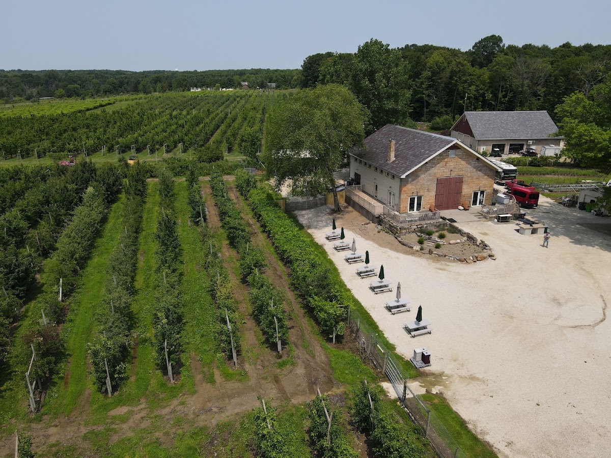 Weymouth Farms & Orchard, Winery apple orchard in Hinckley, Ohio