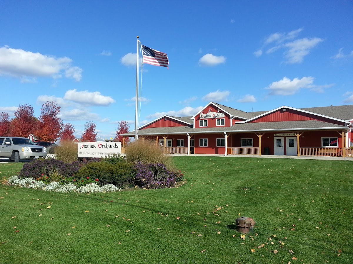 Jonamac Orchard, Inc. - apple orchard in Malta, Illinois