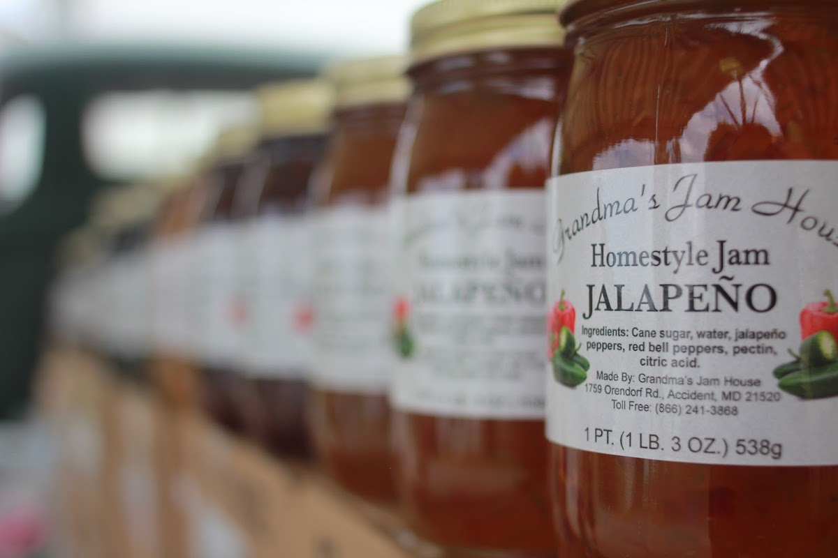 Hartland Orchards apple orchard in Markham, Virginia