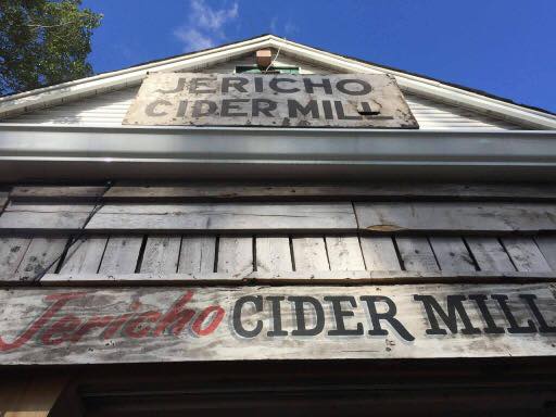 Farm at 84 apple orchard in Jericho, Vermont