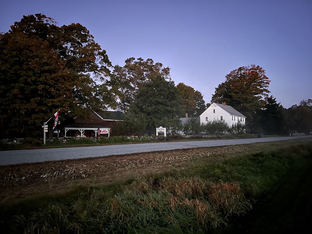 West Green Farm Orchard and Dairy apple orchard in Lebanon, Connecticut