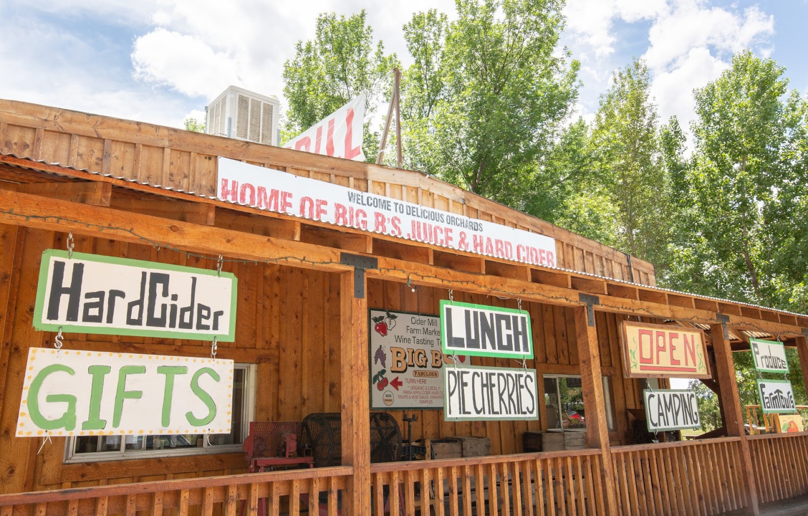 Big B's Delicious Orchards U-pick, Cafe & Tasting Room apple orchard in Hotchkiss, Colorado